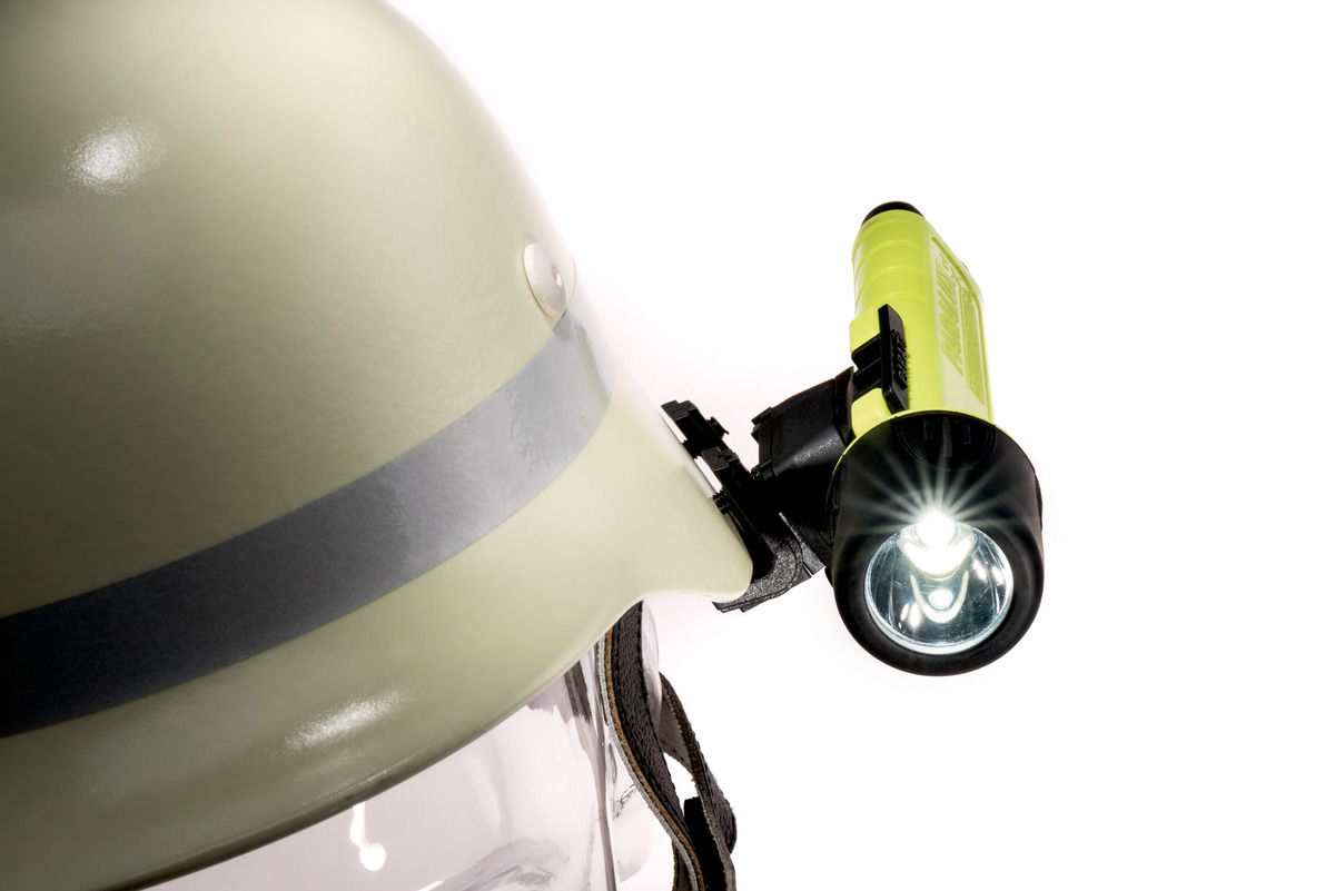 6902048151_parat_zubehoer_leuchte_lights_exschutz_parasnap_gft_links_detail2