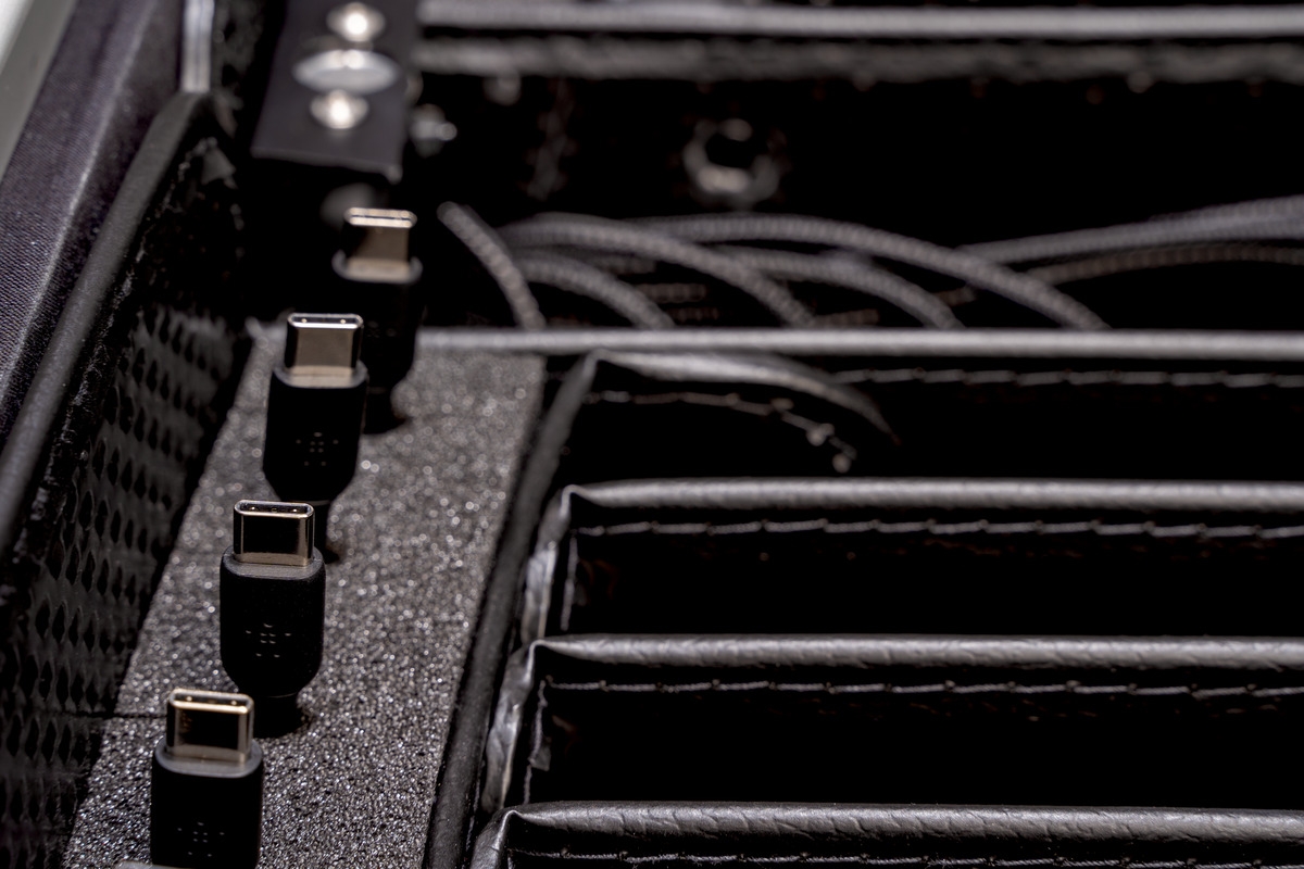 208722151_parat_paraproject_case_tc20_twincharge_tabletkoffer_kabel_schwarz_detail1