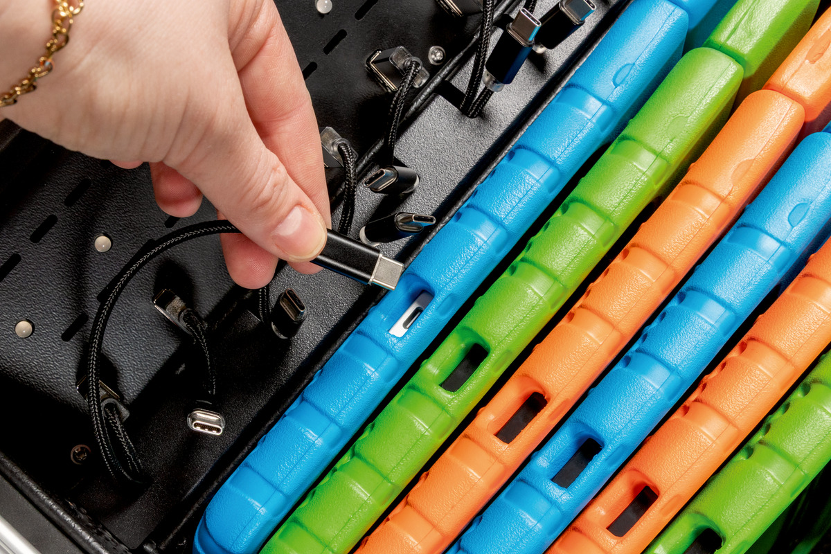 208661151_parat_paraproject_case_i10_tabletkoffer_detail1