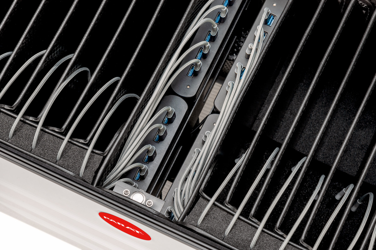 208721170_parat_paraproject_case_tc20_twincharge_tabletkoffer_kabel_weiss_detail7