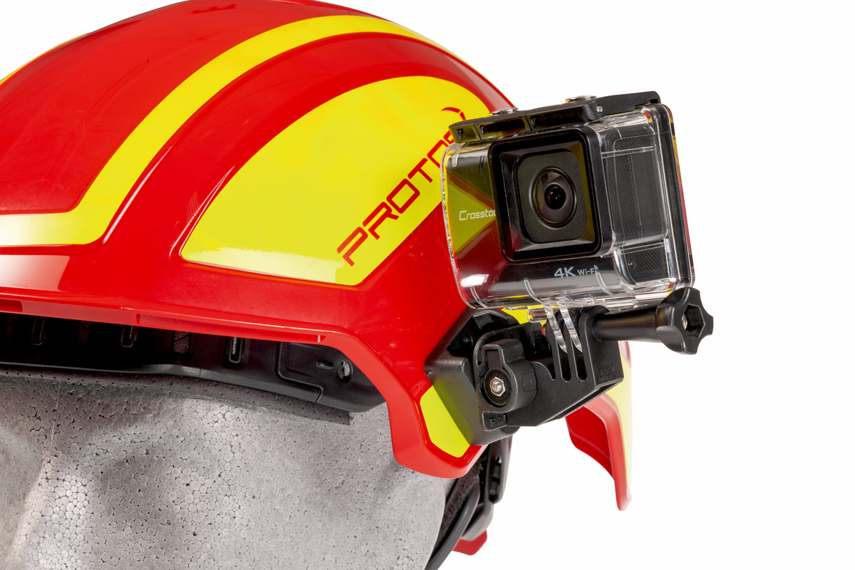 6902072151_parat_parasnap_snap_in_cam_kamerahalter_helmhalter_camholder_anwendung_protos2