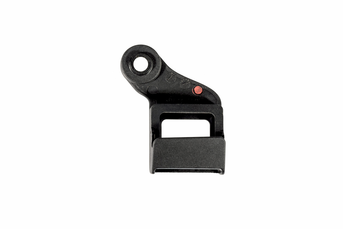 6902082151_parat_universaladapter_rosenbauer_heros_H30_rechts_ultralux_pro_base_mounting_tab_detail3