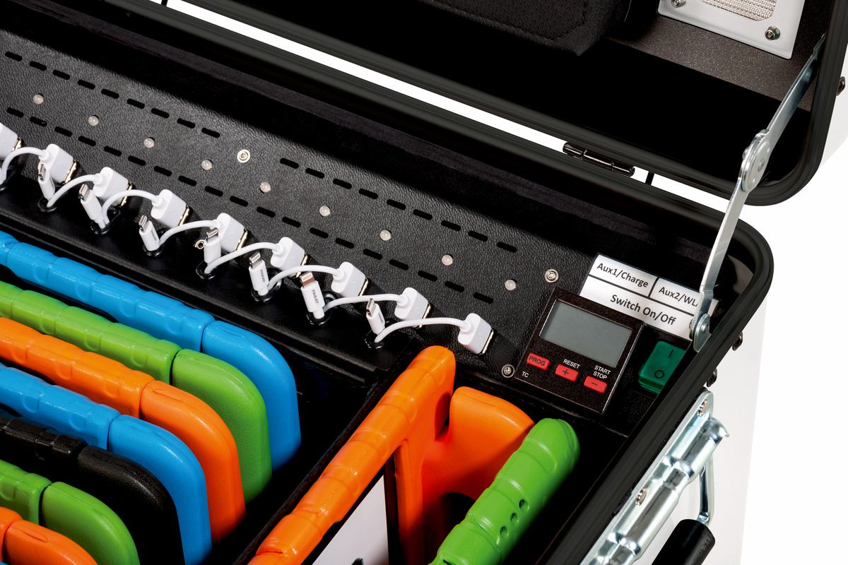 208617170_parat_paraproject_case_i10_weiss_tabletkoffer_charge_only_detail6