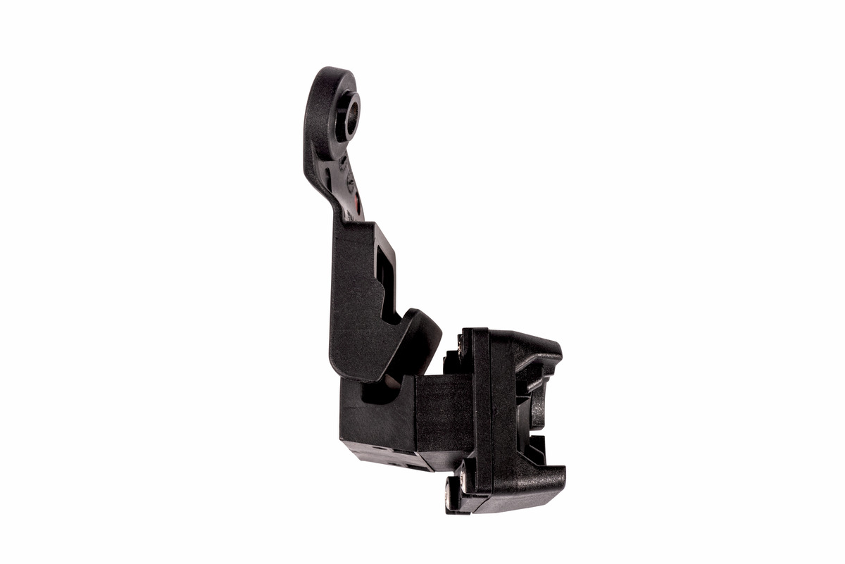 6902082151_parat_universaladapter_rosenbauer_heros_H30_rechts_ultralux_pro_base_mounting_tab_detail1