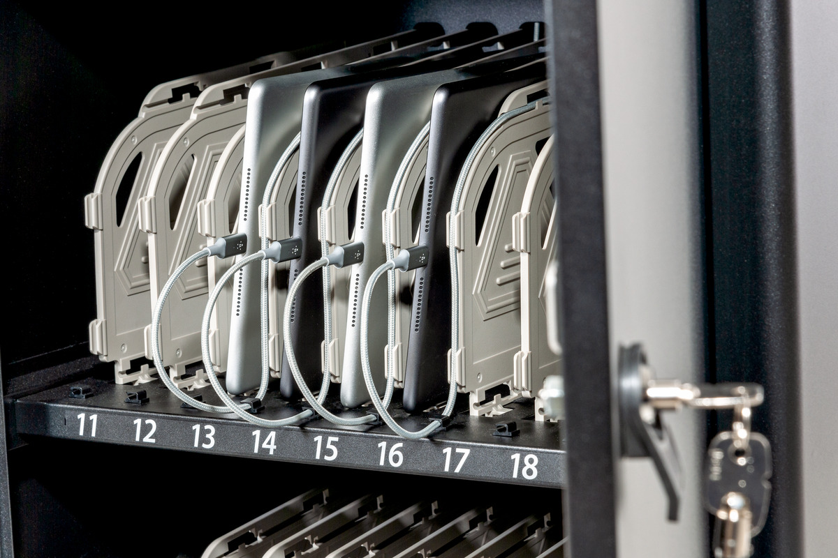 830710999_parat_paraproject_trolley_c30_lightning_tabletwagen_detail9