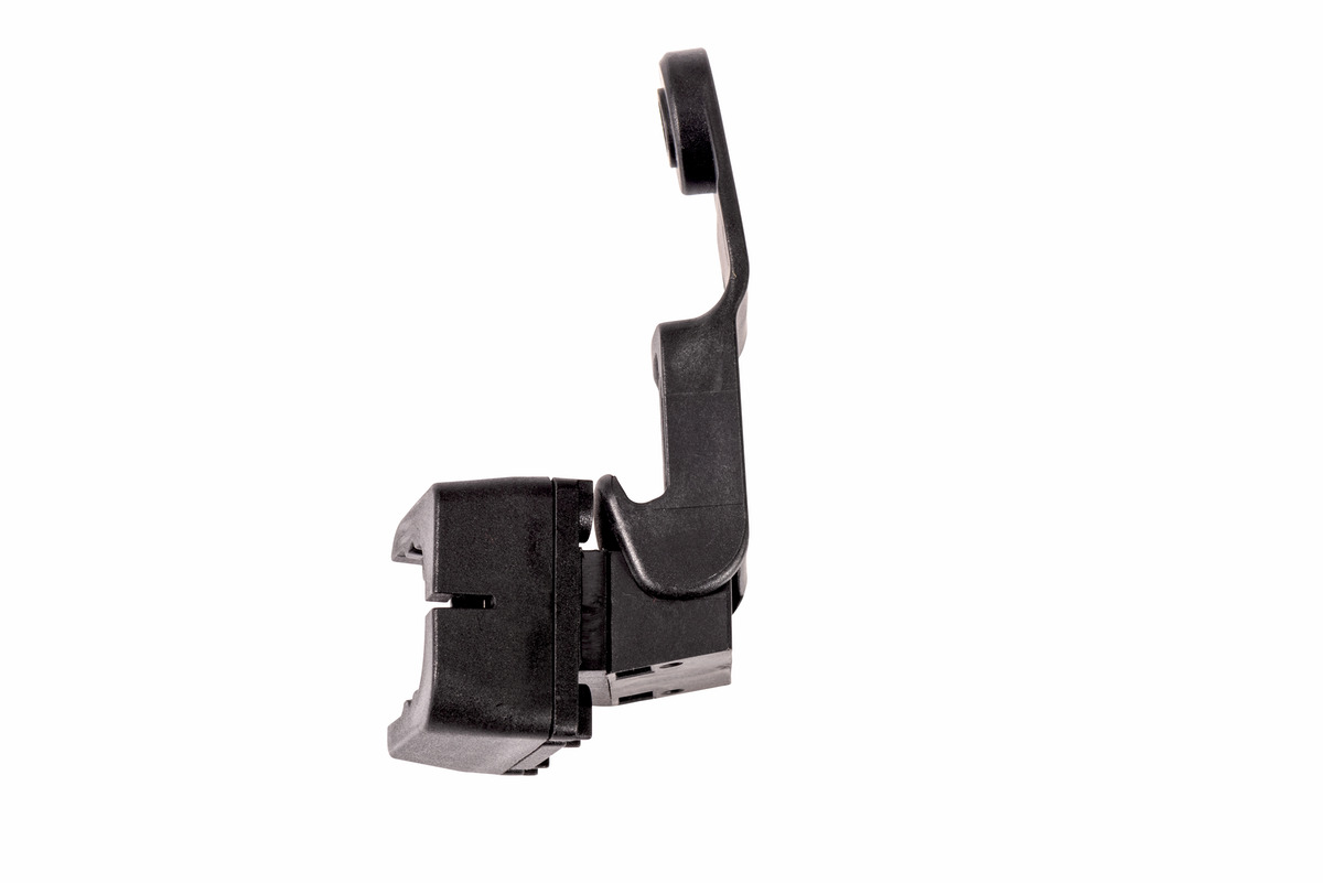 6902077151_parat_universaladapter_rosenbauer_heros_titan_ultralux_pro_base_mountin_tab_detail3