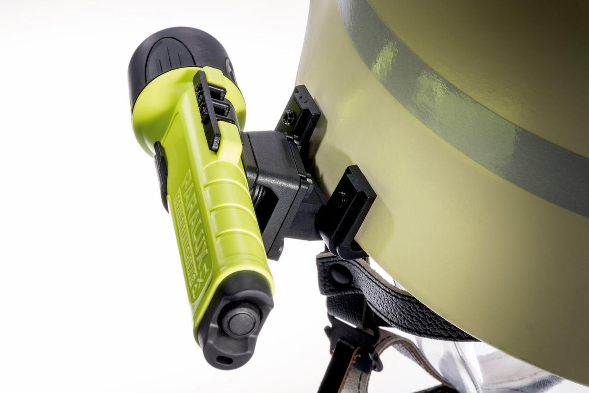 6902048151_parat_zubehoer_leuchte_lights_exschutz_parasnap_gft_links_detail3