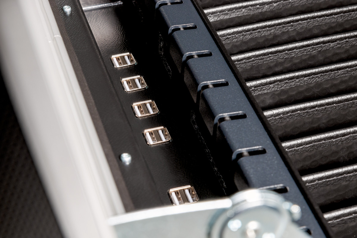 20860315101_parat_paraproject_case_i16_typ_c_tabletkoffer_schwarz_detail3